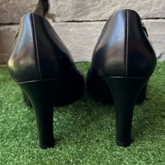Gucci MaryJane Signature Silver Logo Women’s Black Heels - Picture 6 of 14